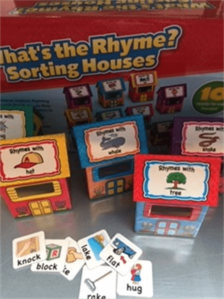 What's the Rhyme Sorting Houses game